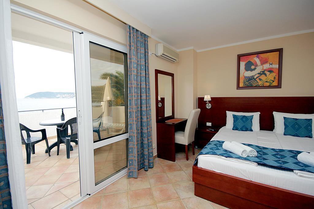 Apartments Villa Mare Mar Sutomore Eksteriør billede